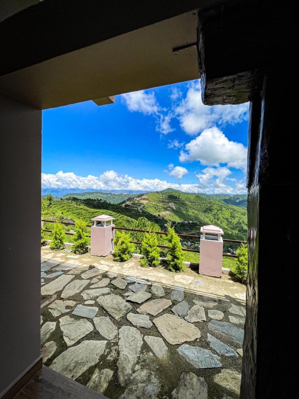 Bsr Farms Resort Pauri 외부 사진